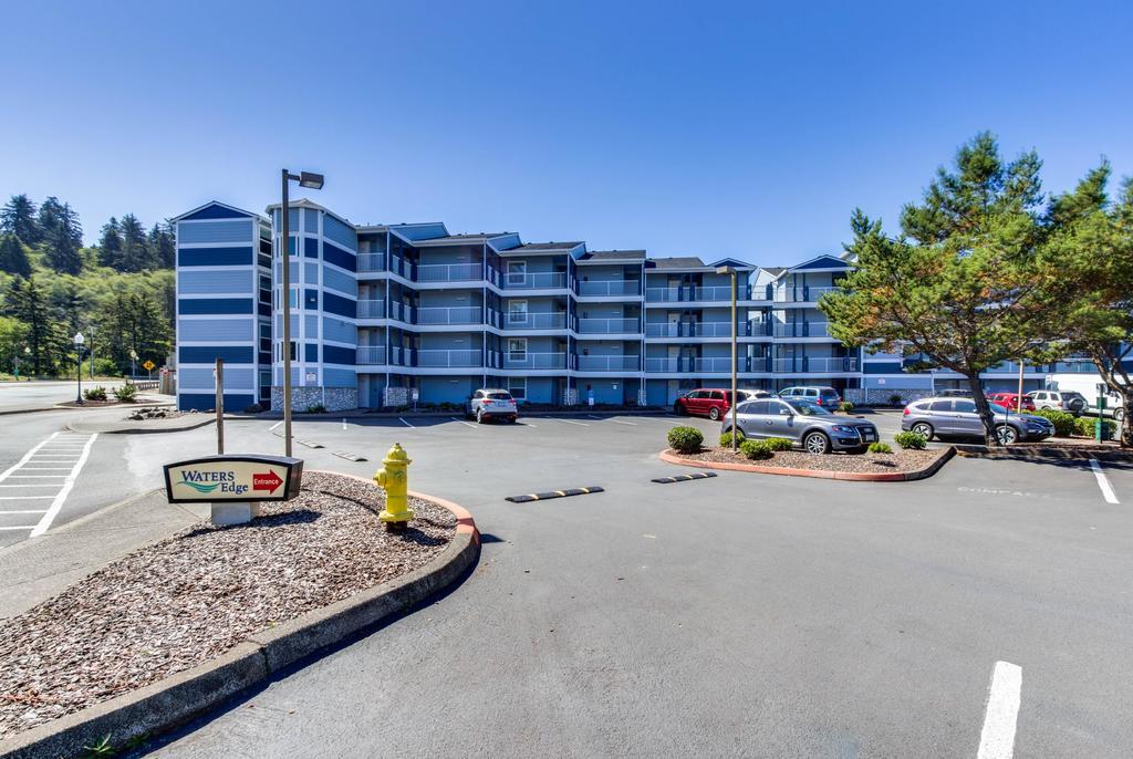 شقة Waters Edge Salishan Beach المظهر الخارجي الصورة